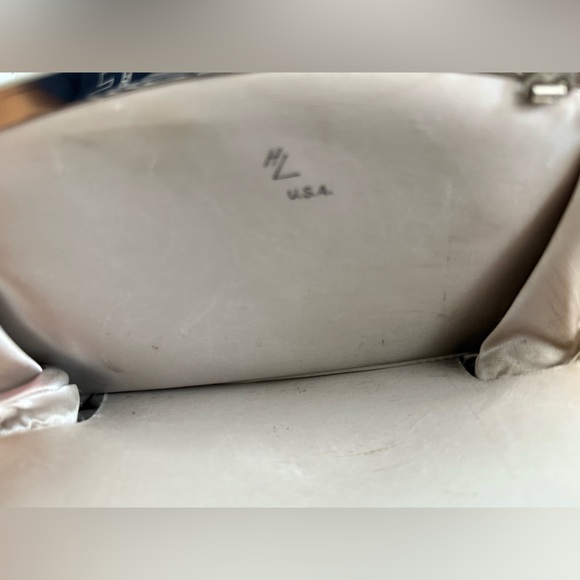 Vintage Harry Levine USA Silver Clutch - Picture 3 of 8